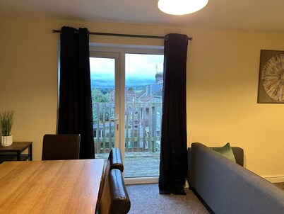 Flat With the View in Stroud