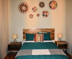Basic Single Room, Balcony, City View | Blackout curtains, free WiFi, bed sheets - Hotel Boutique Casa Tastuan (Tonalá)