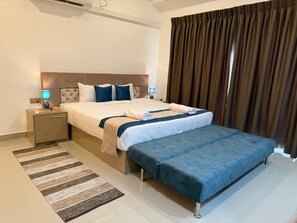 1 chambre, fer et planche à repasser, Wi-Fi gratuit