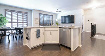 Spacious house in Monument, Mountain Views, close to USAF Academy, Nature!