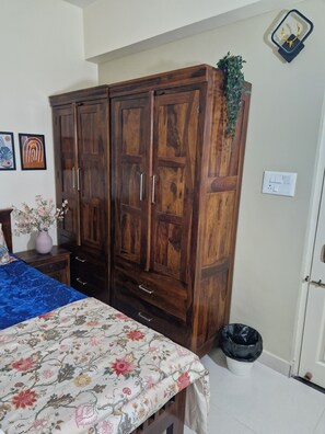 1 bedroom, iron/ironing board, WiFi, bed sheets