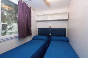 2 habitaciones, acceso a internet y ropa de cama