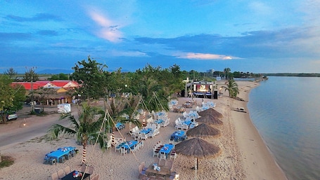 Beach/ocean view