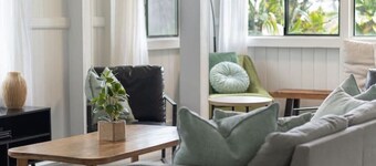 Island Oasis Near Waterfalls and Hilo`s Markets