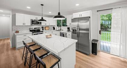 Island Adventure Hub, Near Volcanoes & Beach