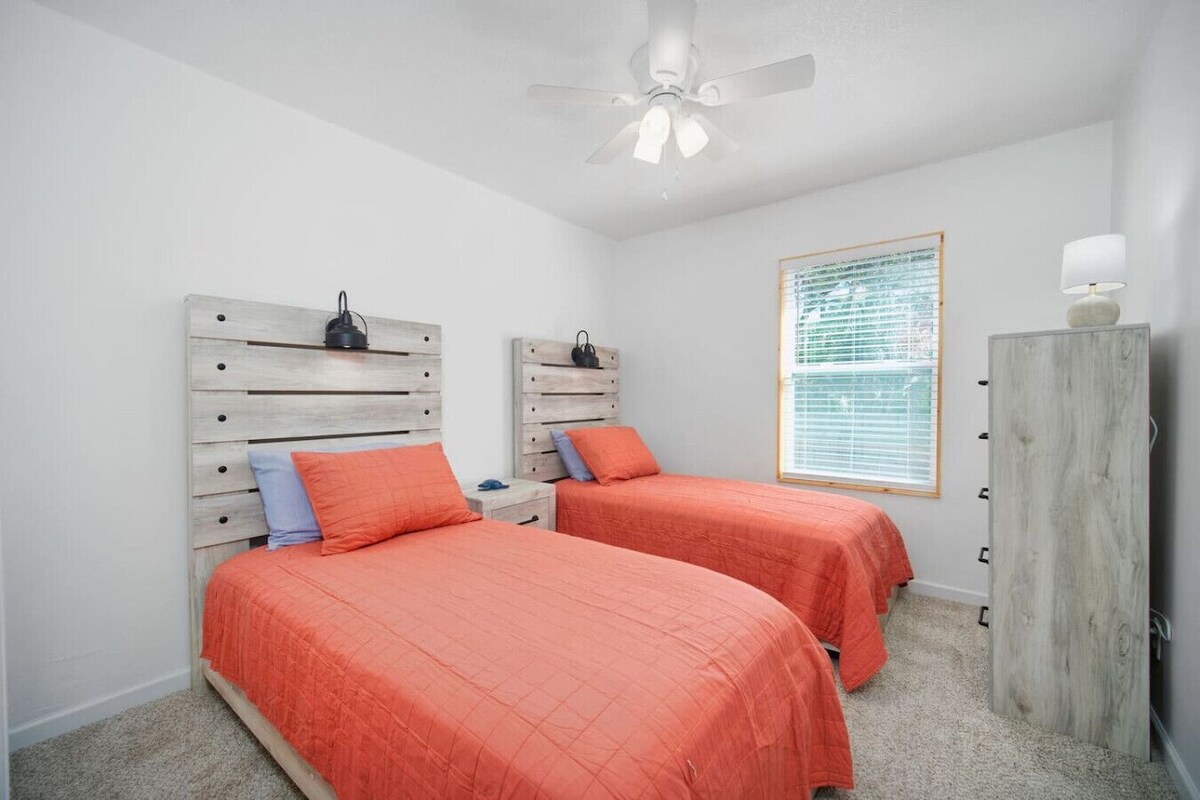Photo 34 of Pet Friendly Retreat Near Historic Charm