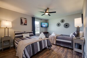 4 bedrooms, iron/ironing board, travel crib, free WiFi