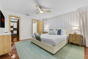 5 bedrooms, iron/ironing board, travel crib, WiFi