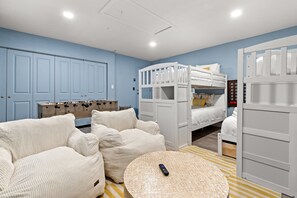 5 bedrooms, iron/ironing board, travel crib, WiFi