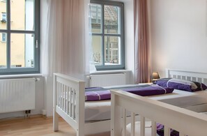 2 bedrooms, free WiFi, bed sheets
