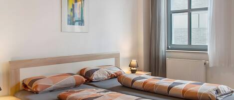 2 makuuhuonetta, ilmainen Wi-Fi, vuodevaatteet