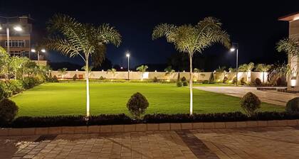 Krishna's Courtyard - Hotel & Convention