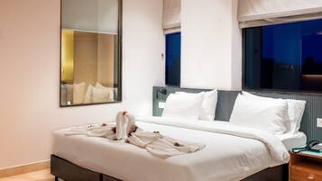 Executive Room | Frette Italian sheets, premium bedding, in-room safe, blackout drapes