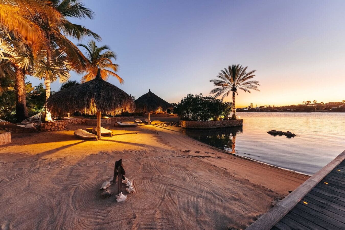 In Strandnähe, Liegestühle