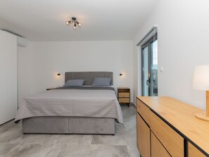 5 bedrooms, WiFi - Vacation home Maja by Interhome (Imotski)