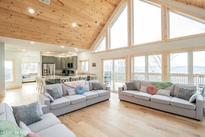 Cheminée, lecteur de DVD