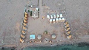 Unclassified image, 4 of 12, button - Alaadin Camp (Nuweiba)