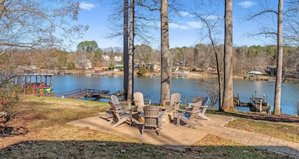 Waking Up Norman | Lakefront Getaway w/ Kayaks, Fire Pit & Lake Views