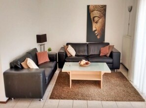 Premium House, 3 Bedrooms | Living room - Pleasant Holiday Home With Garden (Breskens)