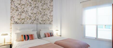 2 bedrooms, desk, iron/ironing board, free WiFi