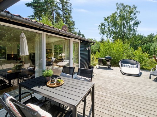 "Sylvie" - 400m from the sea by Interhome
