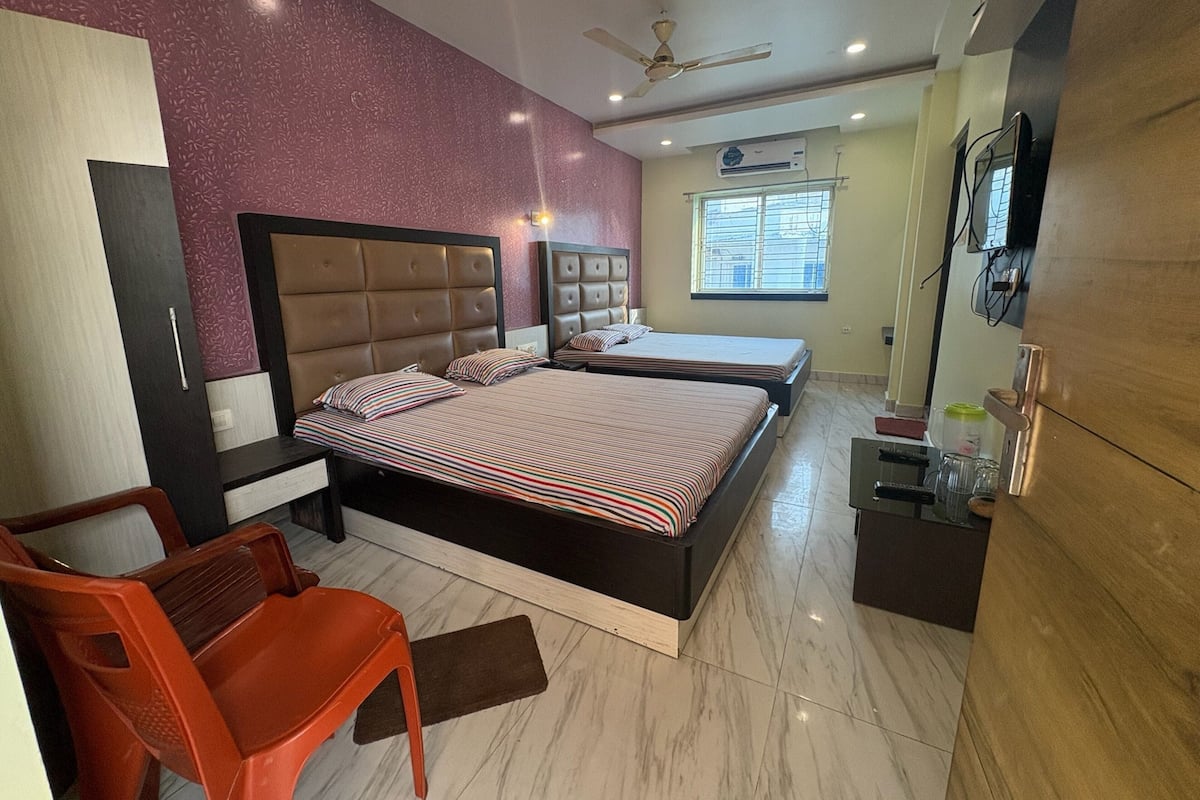 Deluxe Double Room, City View | WiFi (free)