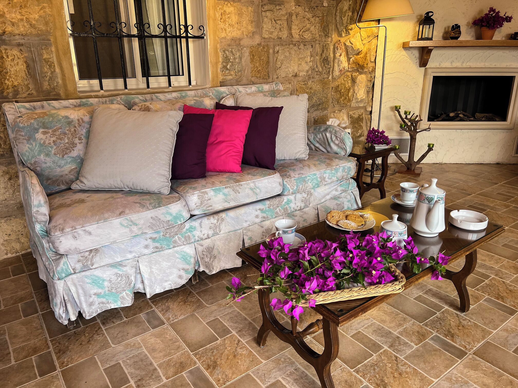 Family Apartment, Garden View | Living room