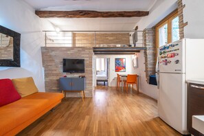 TV - Apartment Angelina Best Vacation Ever (Cagliari)