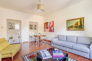 Apartment | Living area
