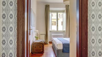 Apartment | Iron/ironing board, free WiFi