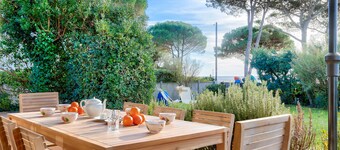 Bassin view - House for 8 with garden