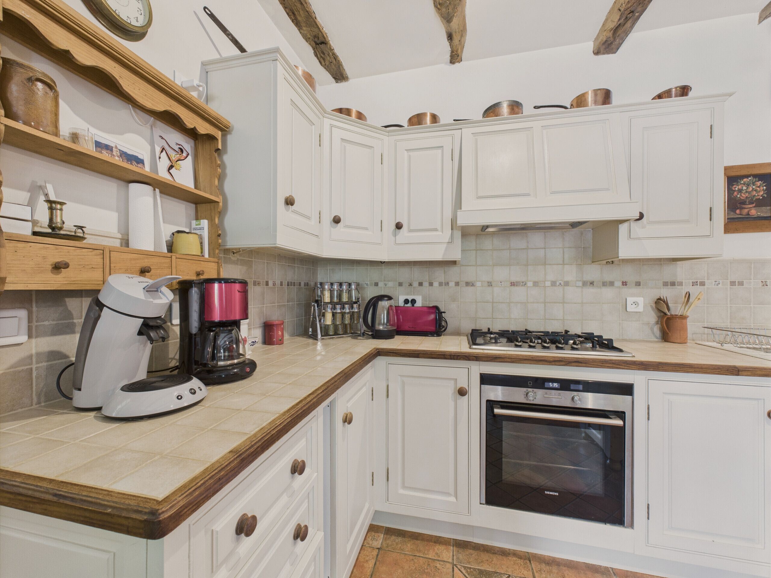 Réfrigérateur, micro-ondes, four, lave-vaisselle