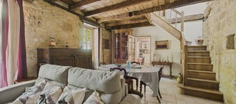 Salignac-Eyvigues, house for 7 with pool
