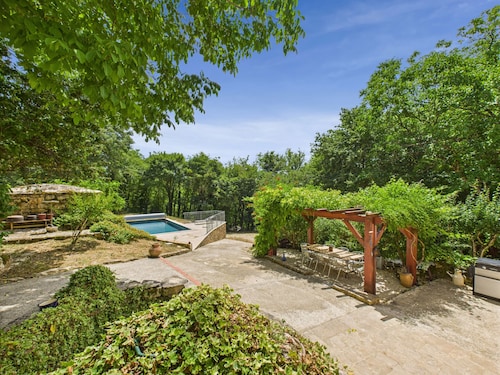 Salignac-Eyvigues, maison pour 7 avec piscine