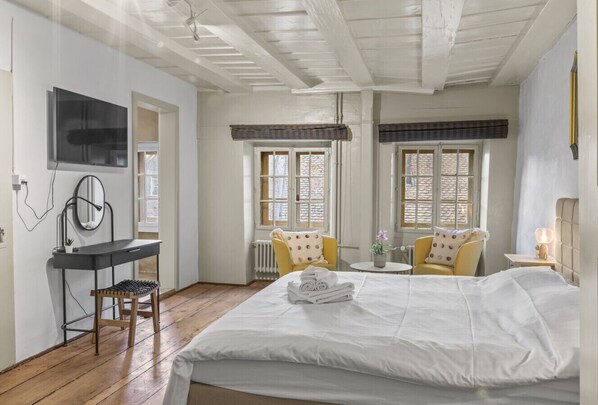 1 bedroom, iron/ironing board, free WiFi