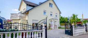 Villa Prince only for craftsmen and companies, near Ingolstadt