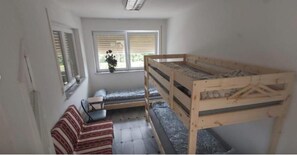 8 Schlafzimmer, Bügeleisen/Bügelbrett, WLAN, Bettwäsche