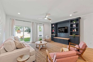 Smart TV, offices