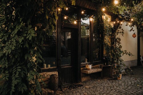 Modern apartment in a two-sided courtyard