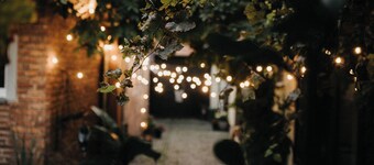 Modern apartment in a two-sided courtyard