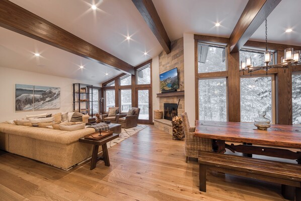 スマートテレビ、暖炉