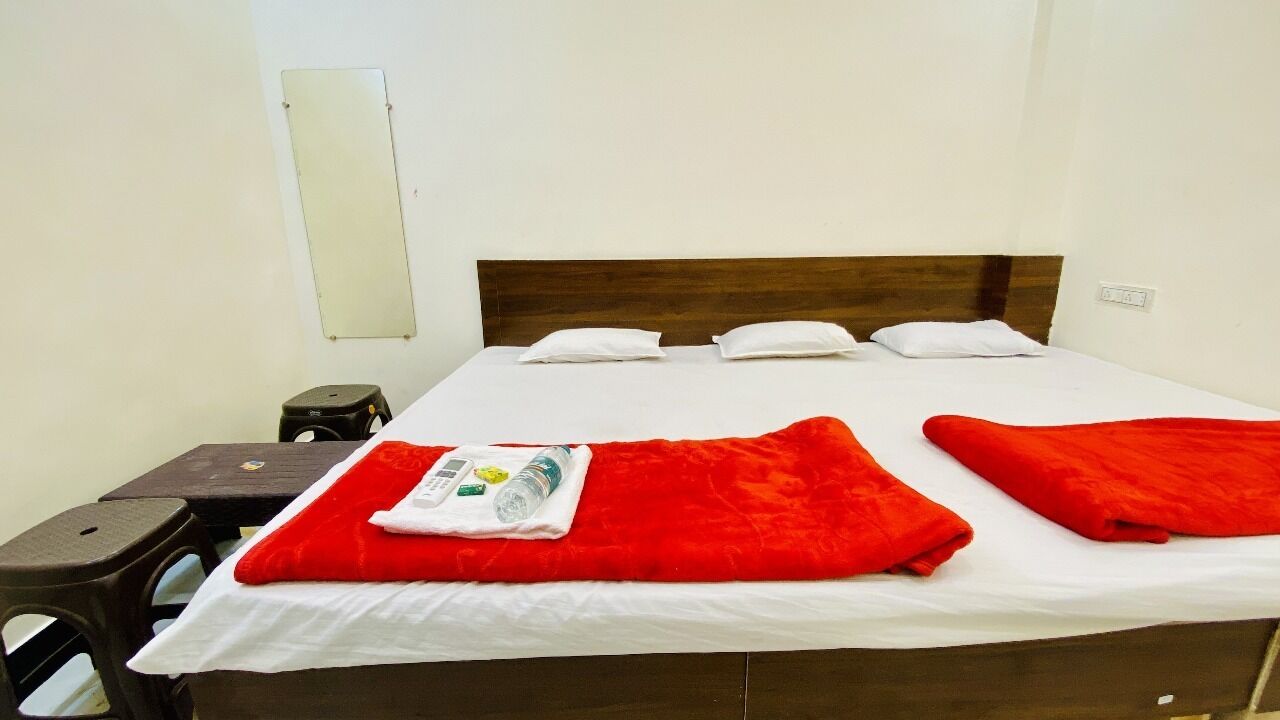 Comfort-Vierbettzimmer | Schreibtisch