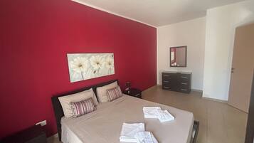 2 slaapkamers, een strijkplank/strijkijzer, wifi, beddengoed