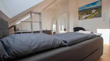 2 slaapkamers, een kluis op de kamer, een strijkplank/strijkijzer