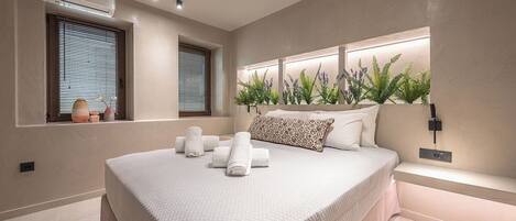 Superior Apartment | 1 bedroom, premium bedding, in-room safe, soundproofing