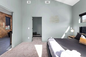 5 Schlafzimmer, Bügeleisen/Bügelbrett, Reisekinderbett, WLAN