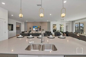 Interior - Resort Villa  15BR  Veranda Palms (Kissimmee)