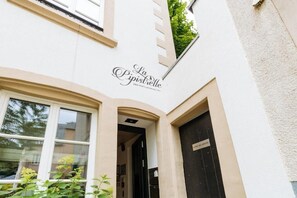 Exterior detail - LA PIPISTRELLE B&B HOTEL (Luxembourg City)