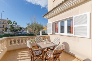 Outdoor dining - Beautiful Townhouse With View (Santa Margalida)