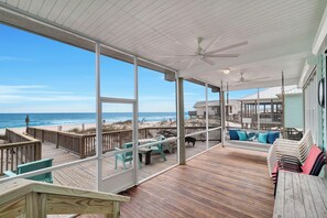 Property grounds - Gorgeous, Fully renovated Large Gulf Front 5bdrm/4+ba private home w/large decks (Gulf Shores)